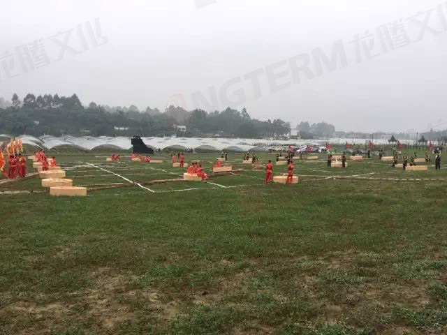 【城会玩】比鼓还要大的象棋见过没？