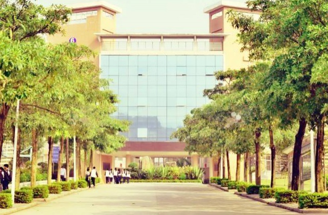 毕业季清华大学、江汉大学高校相继推出校园招生宣传片